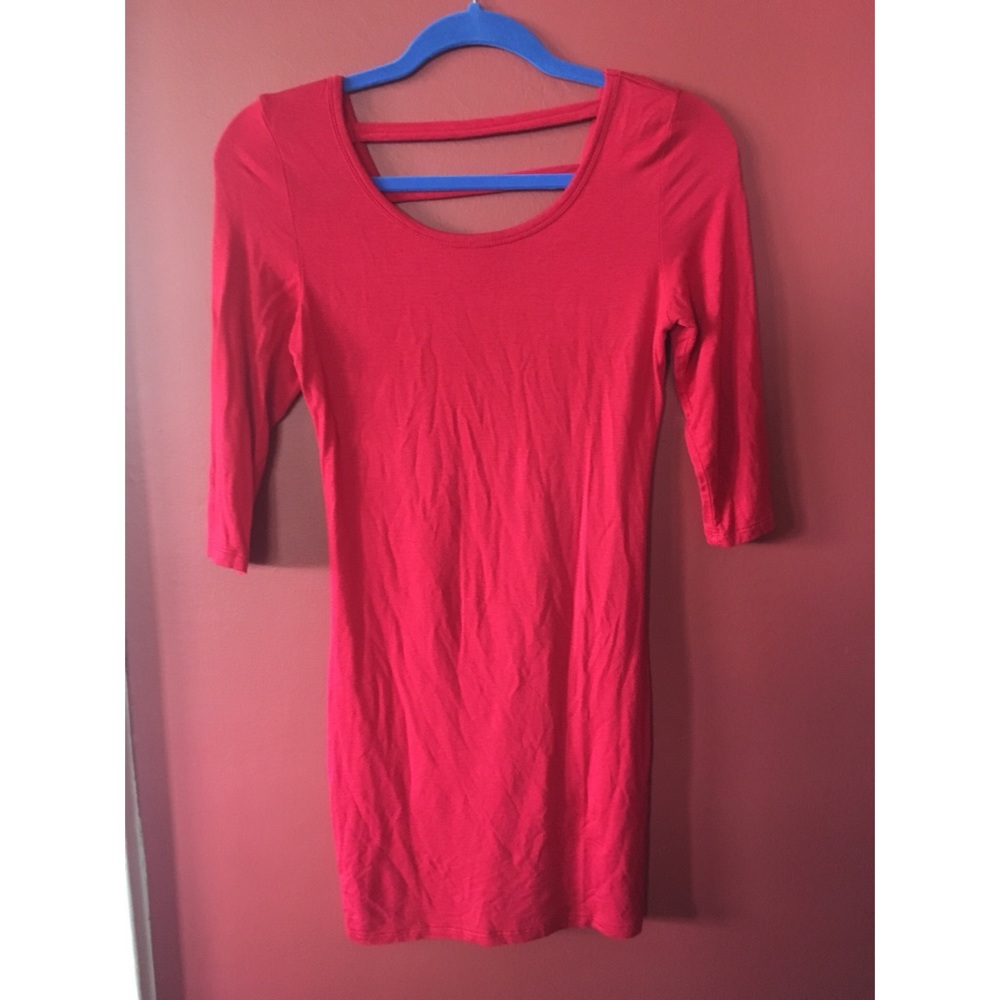 TOBI red bodycon dress w/back opening